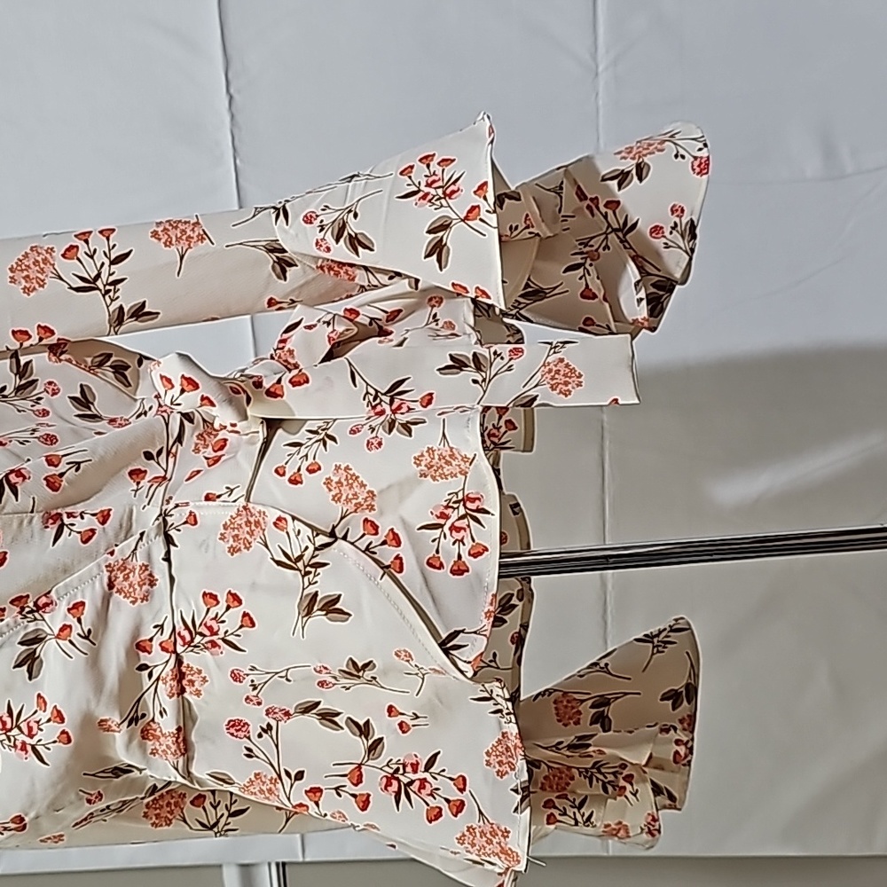 Pretty Floral Top M Meraki - Picture 4 of 9